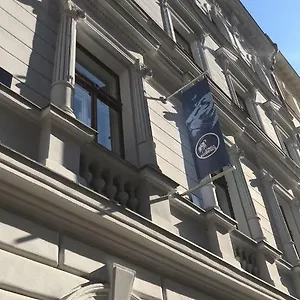 Kings 3*, Praha Česká republika